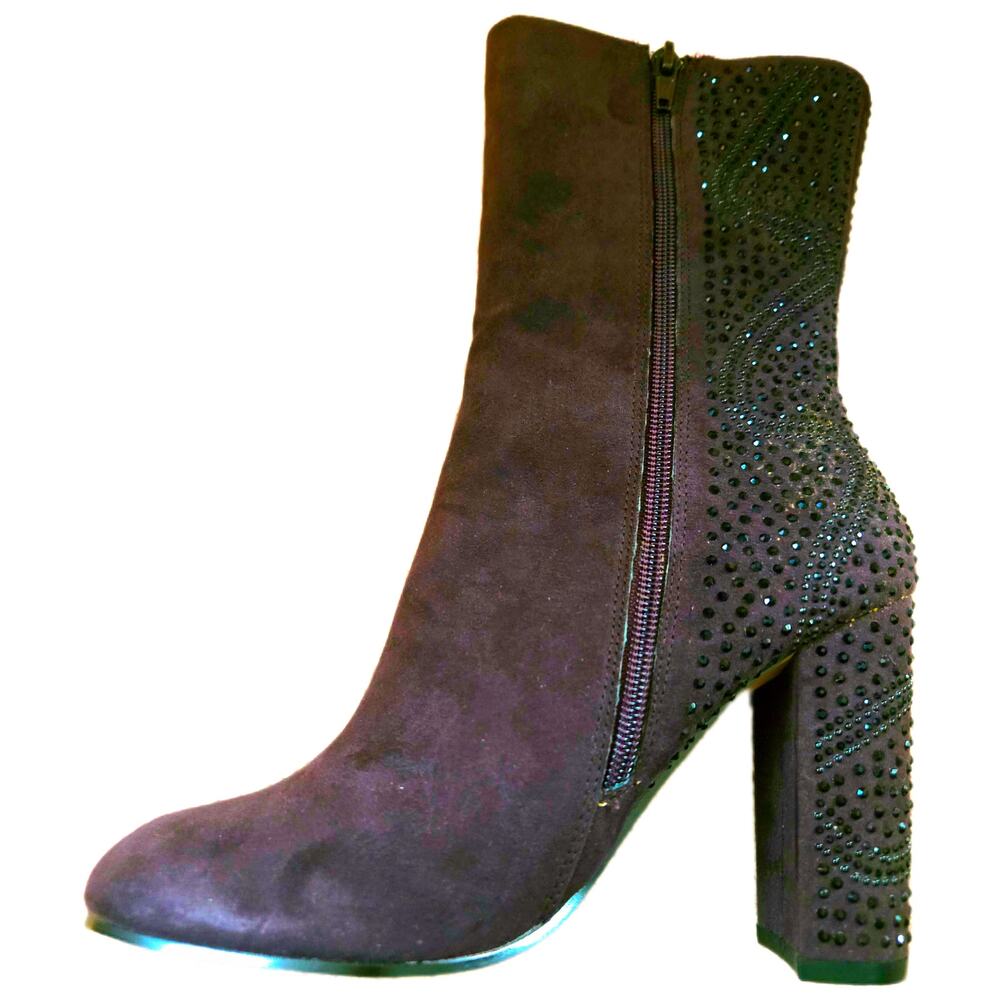 NEW Badgley Mischka American Glamour Purple Studded "Suede" Party Boots 7.5
